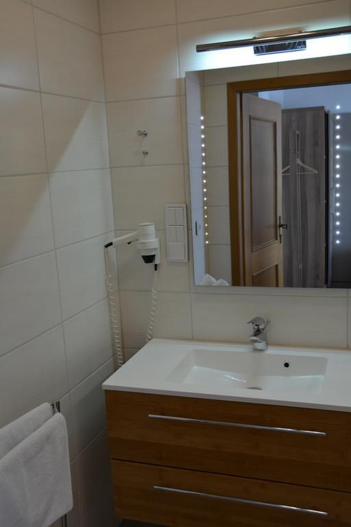 Alpina Hotel Rosenheim Exteriör bild